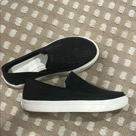 CROCS | Shoes | Crocs Black And White Loafers | Poshmark display picture 2